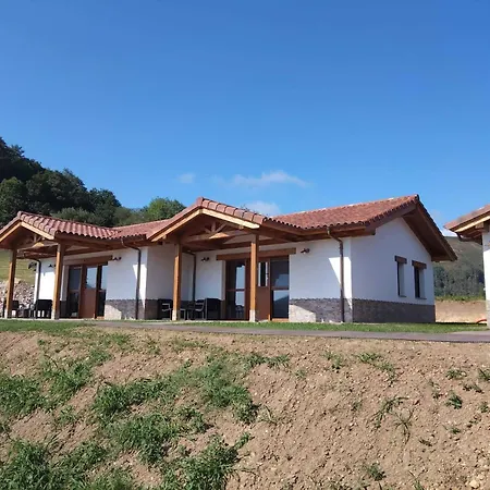 Turísticos El Collau Apartamento La Robellada de Onis